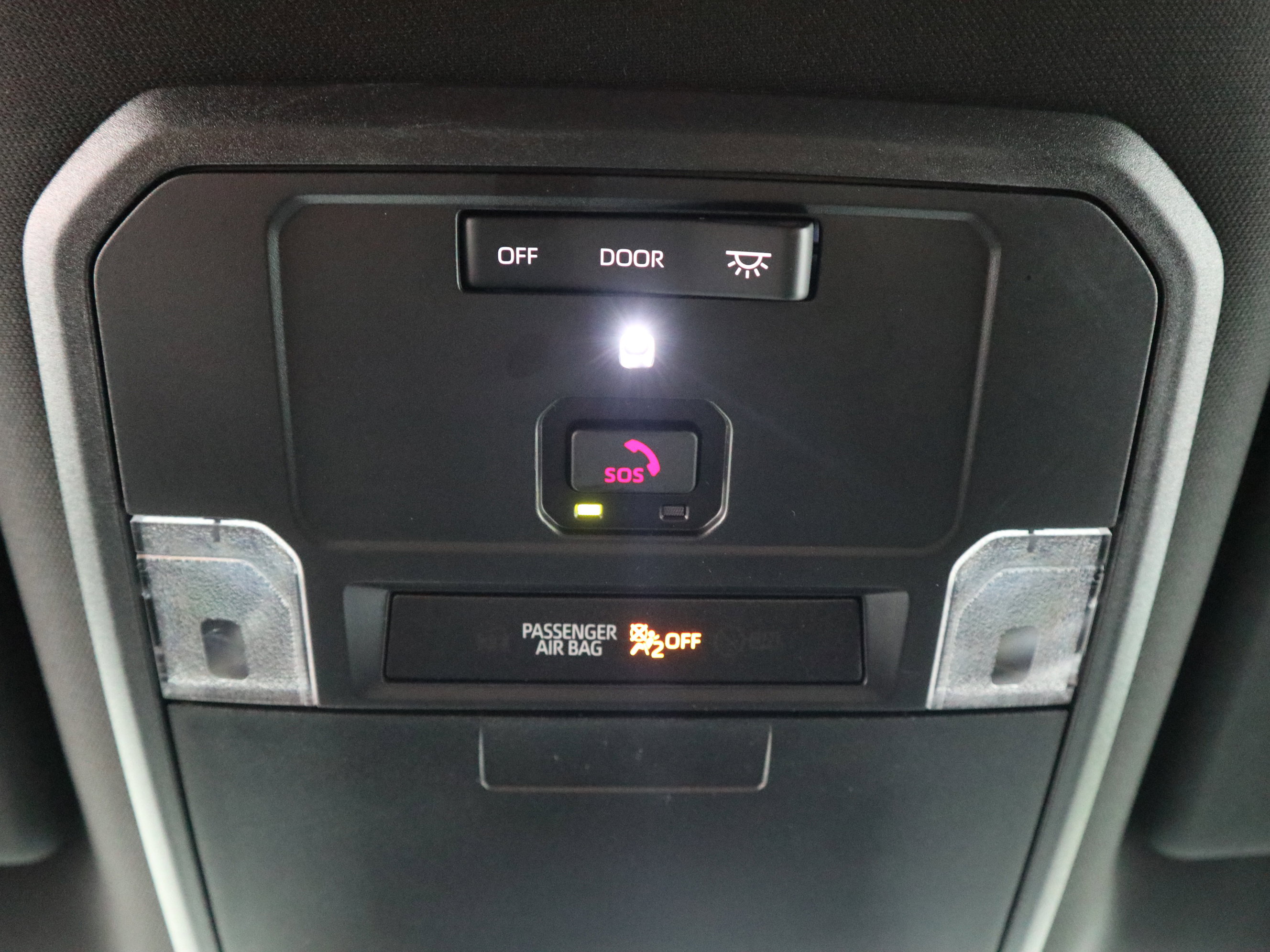 Used 2025 Toyota Tacoma SR5 AWD/4WD image 34