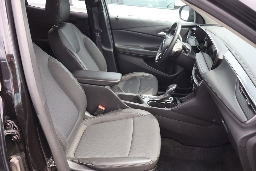 Used 2025 Buick Encore GX Preferred FWD image 13