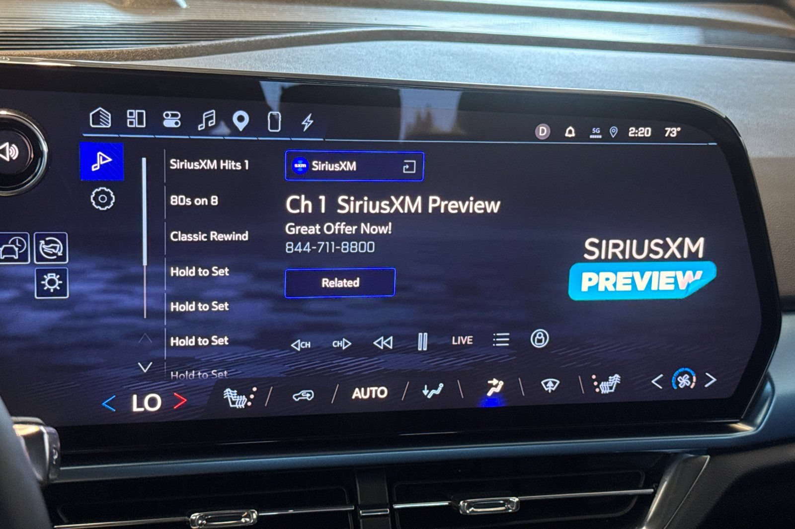 Used 2024 Chevrolet Equinox EV LT FWD image 25