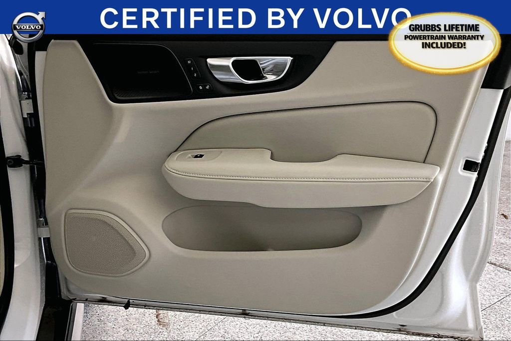 Used 2025 Volvo V60 B5 Cross Country Ultra w/ Protection Package Premier image 25