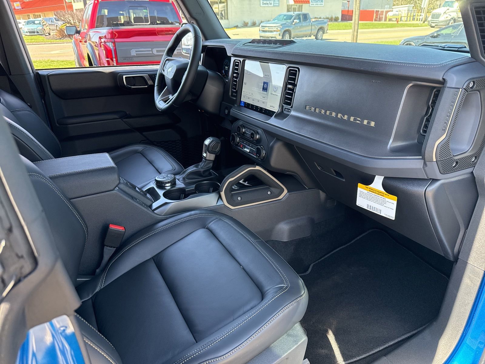 New 2025 Ford Bronco Badlands image 32