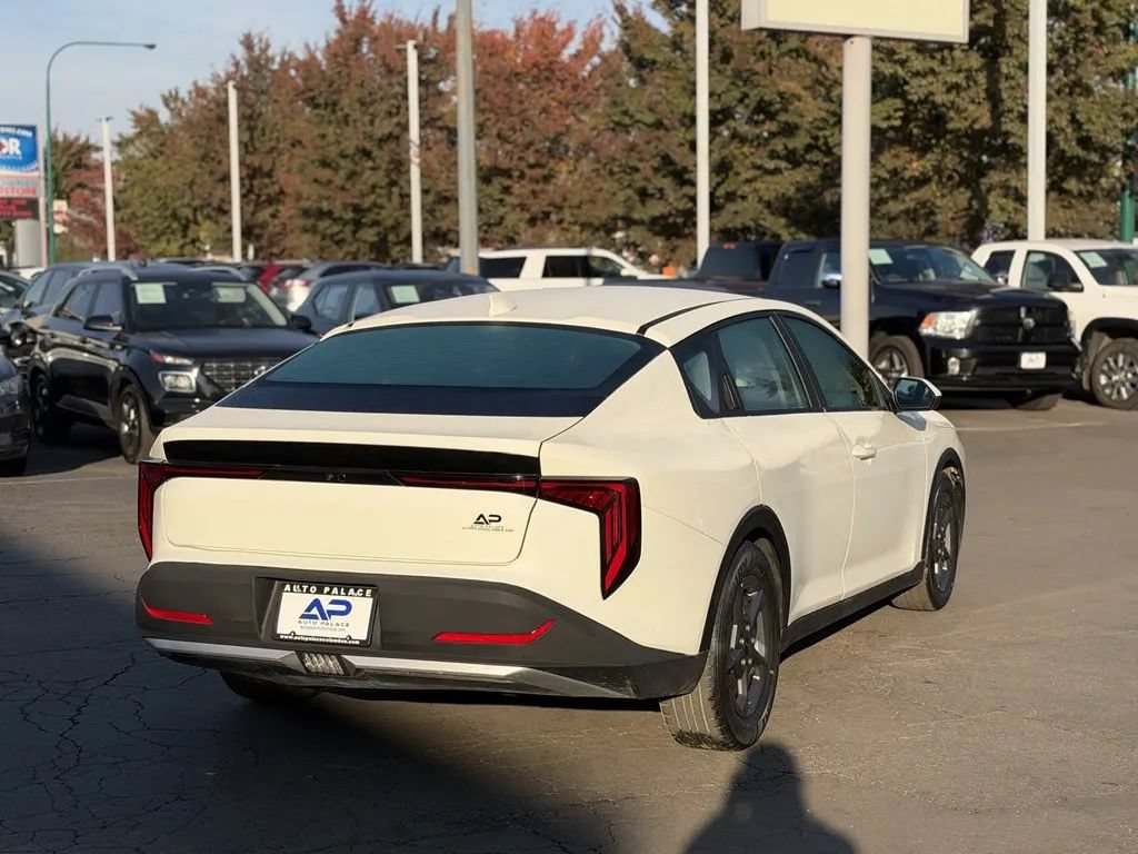 Used 2025 Kia K4 FWD image 6