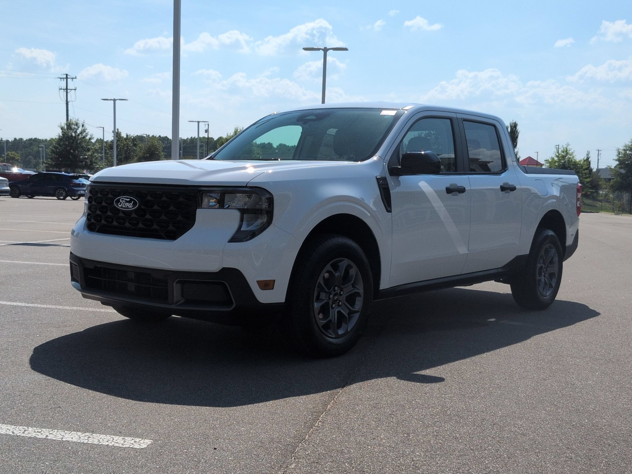 New 2026 Ford Maverick XLT w/ XLT Luxury Package FWD image 8