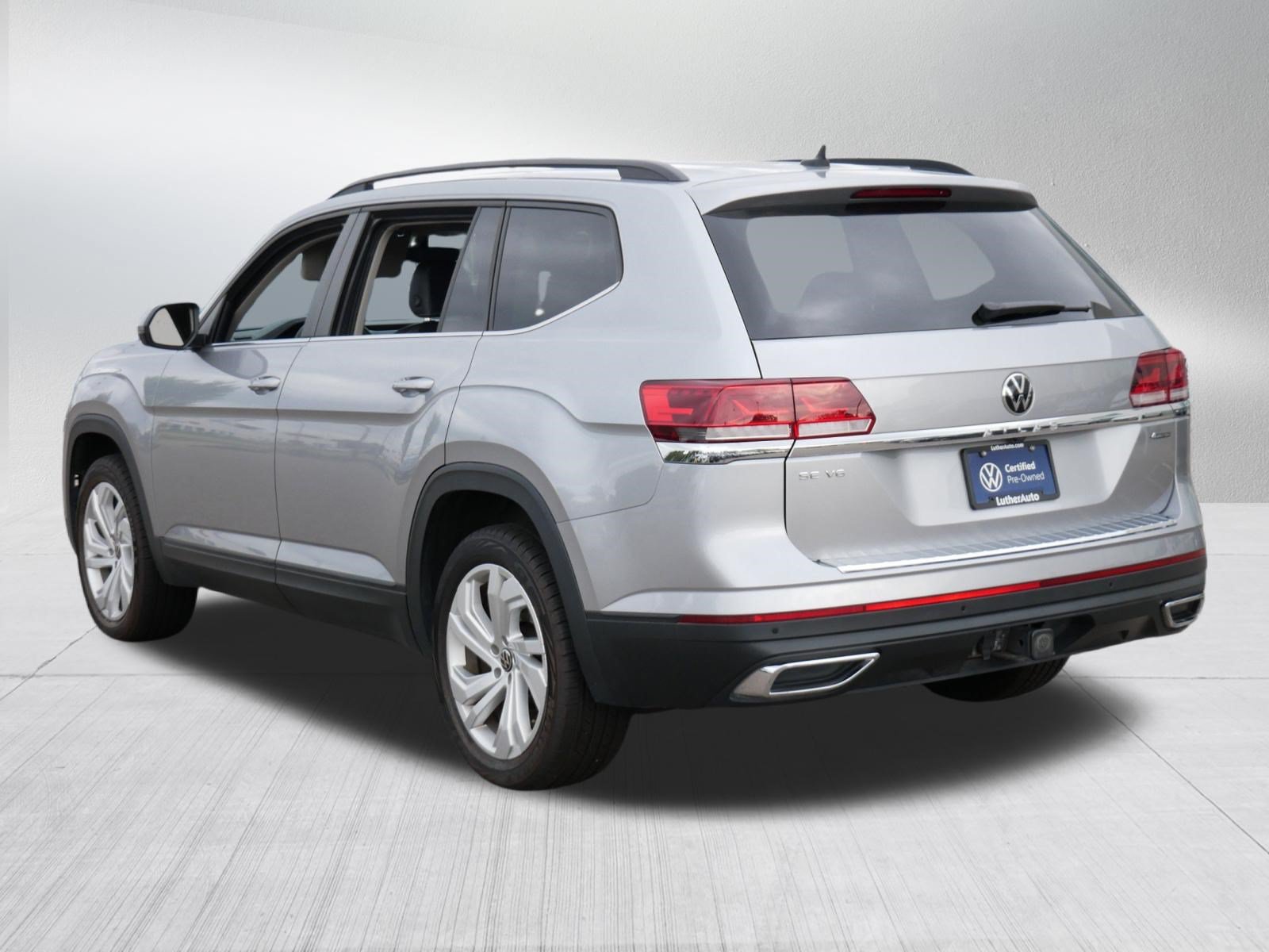 Used 2023 Volkswagen Atlas SE AWD/4WD image 5