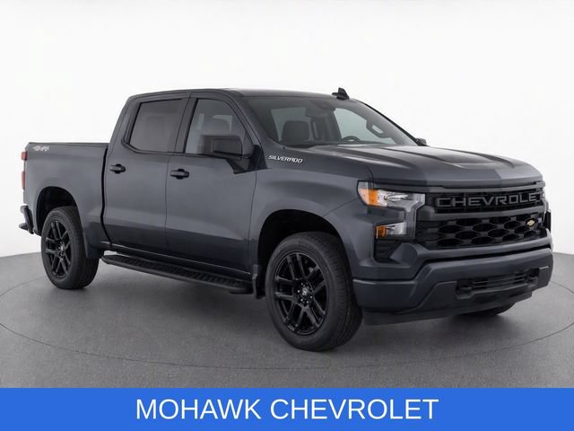 Used 2022 Chevrolet Silverado 1500 Custom AWD/4WD image 2