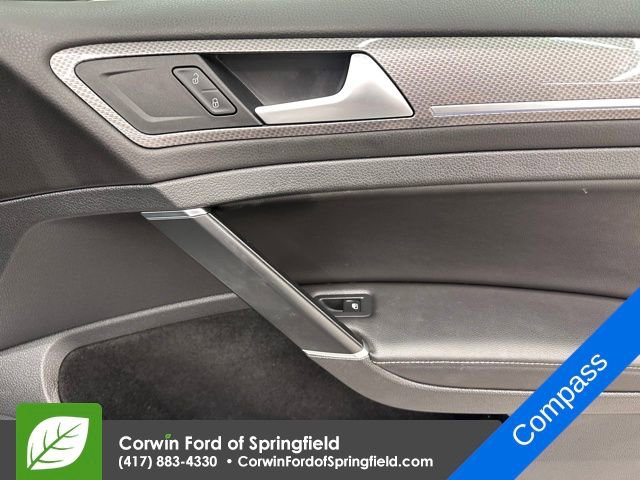 Used 2017 Volkswagen Golf Alltrack SE image 11