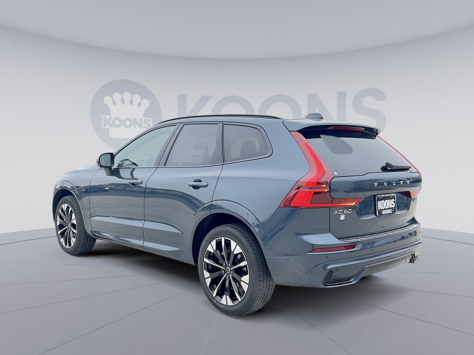 New 2026 Volvo XC60 B5 Plus w/ Protection Package Premier image 4