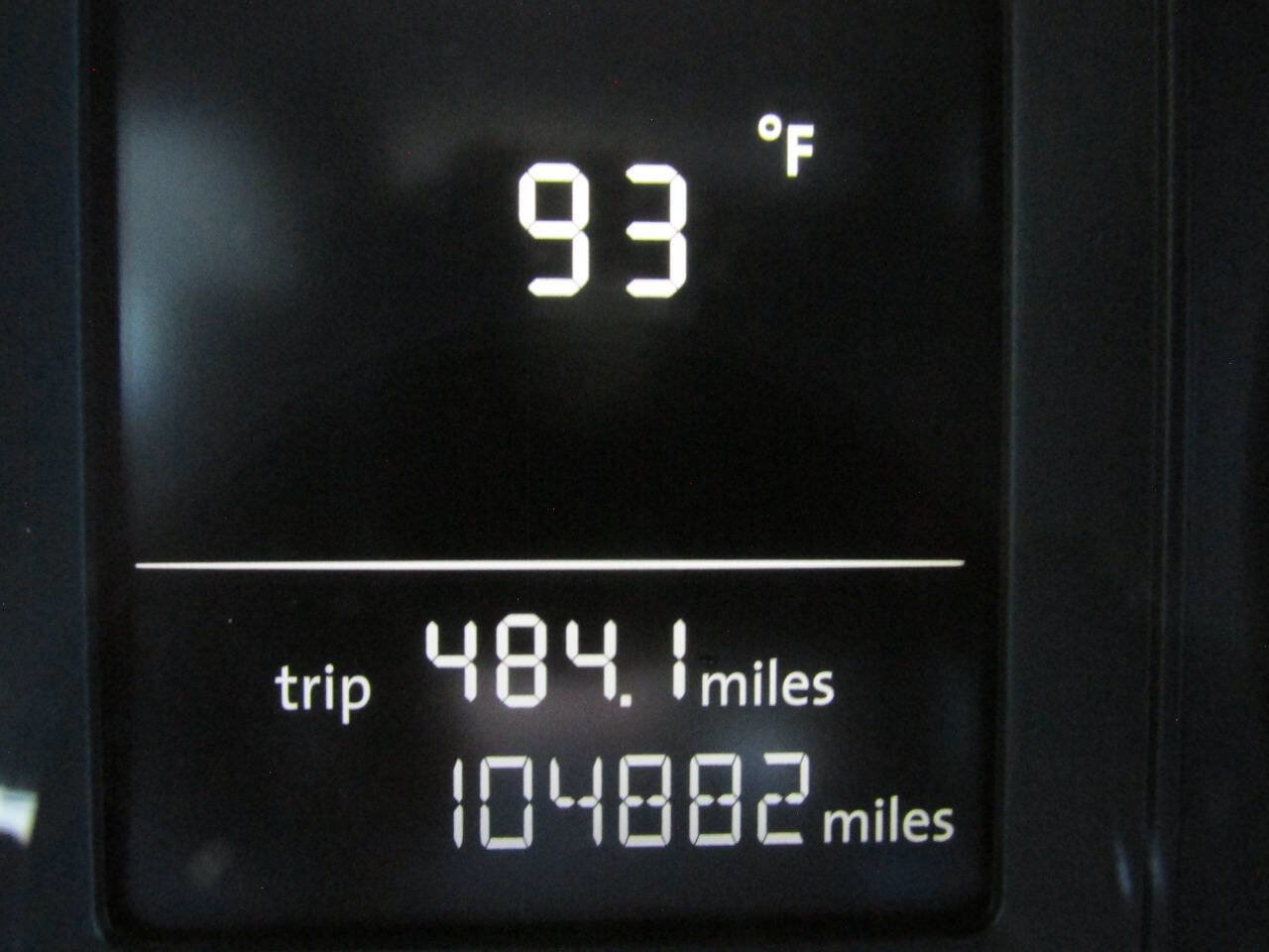 Used 2011 Volkswagen Tiguan S image 30