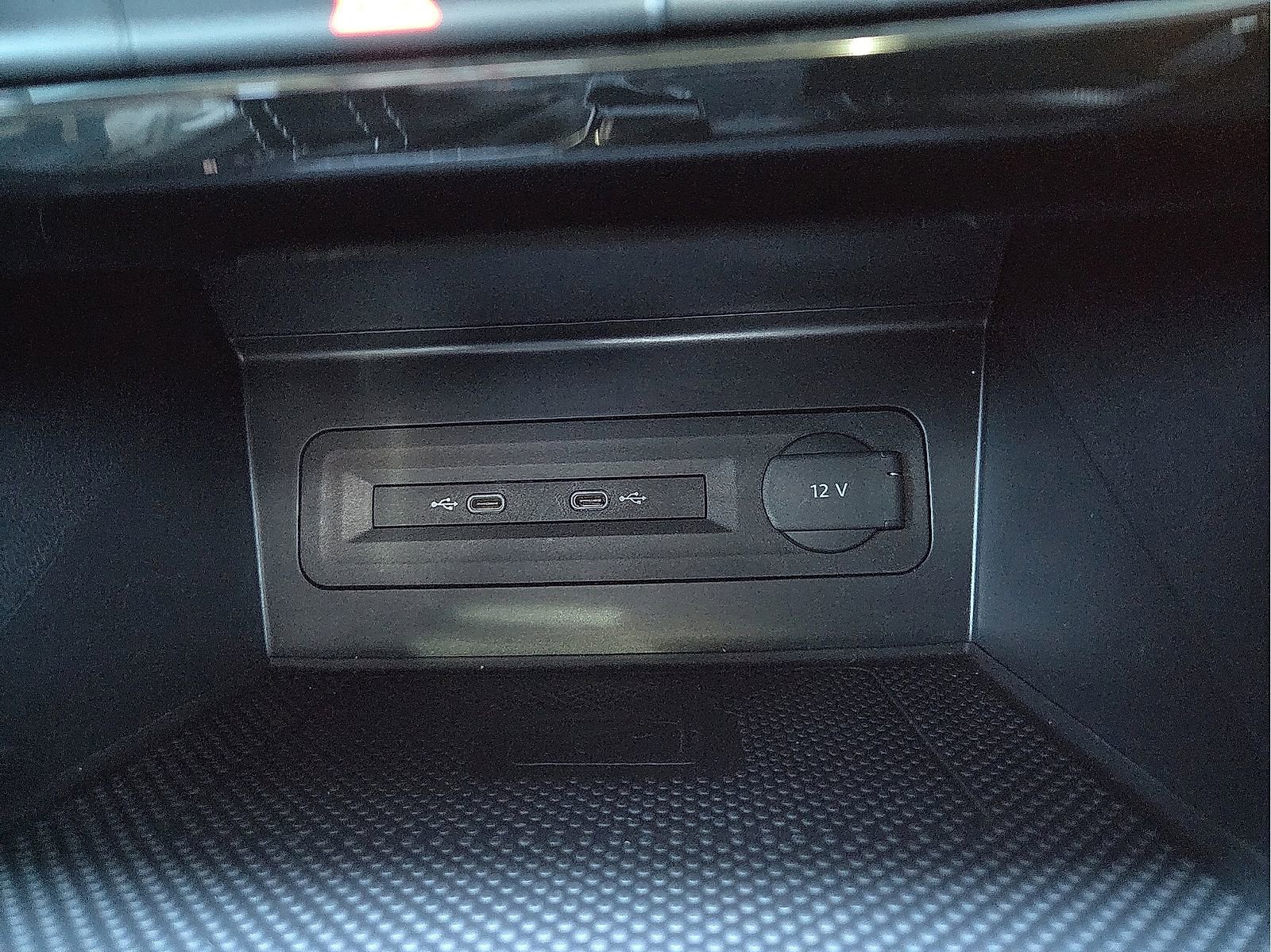 Used 2023 Volkswagen Atlas Cross Sport SEL Premium R-Line image 20