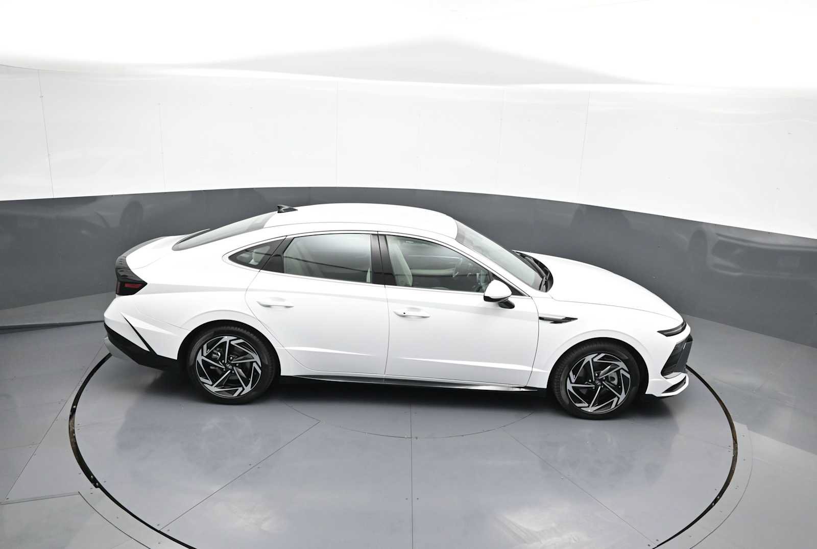New 2026 Hyundai Sonata SEL AWD/4WD image 35