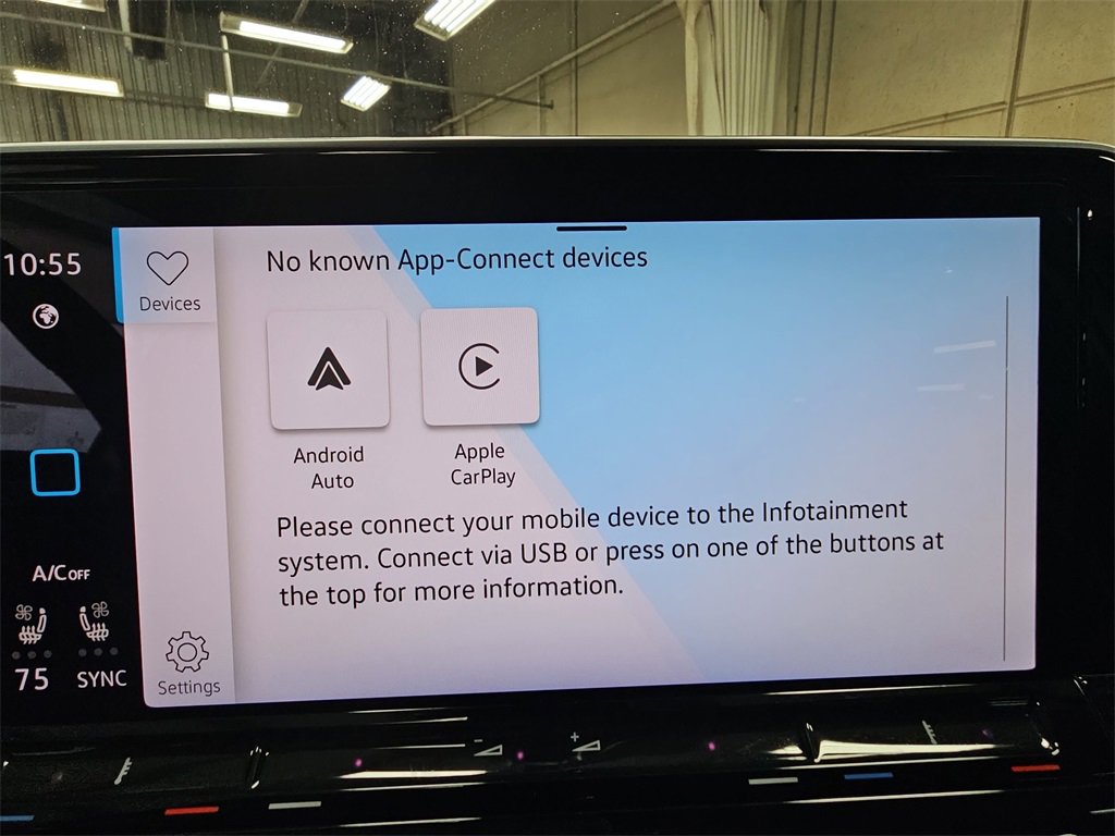 Used 2025 Volkswagen Atlas SE image 22