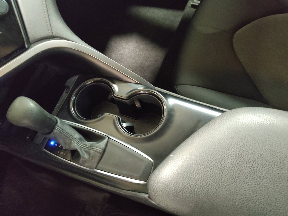 Used 2020 Toyota Camry LE FWD image 26