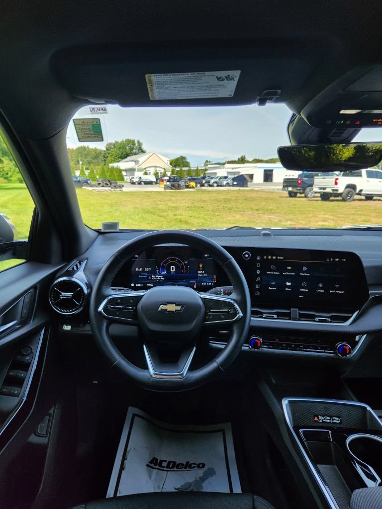 Used 2025 Chevrolet Equinox LT w/ Convenience Package II AWD/4WD image 15