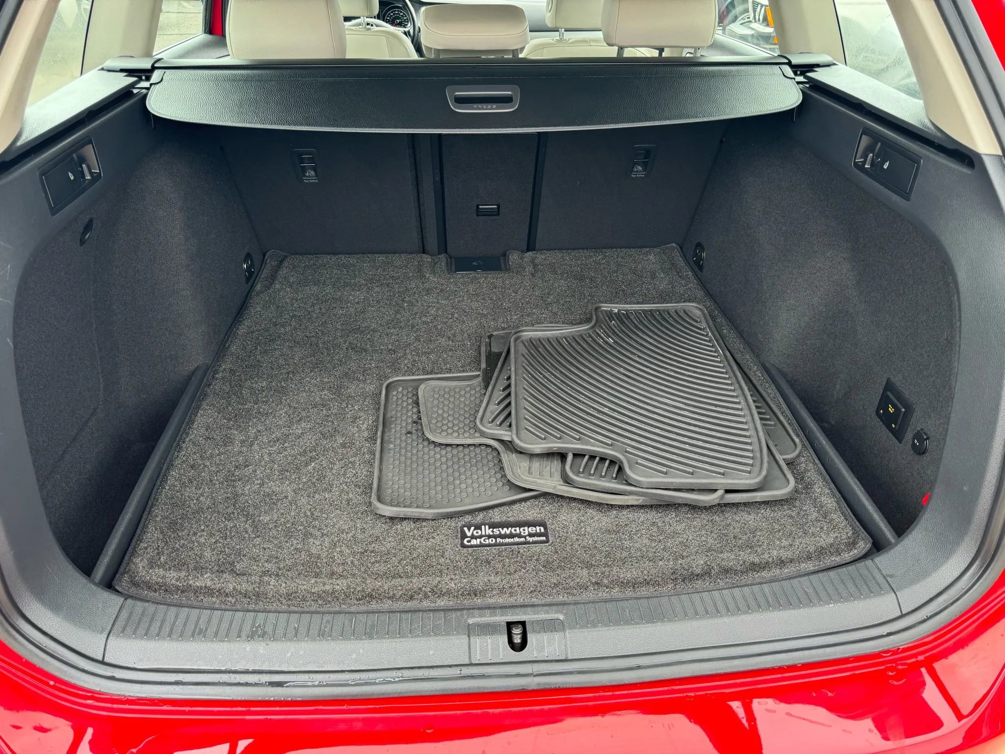 Used 2015 Volkswagen Golf SE image 9