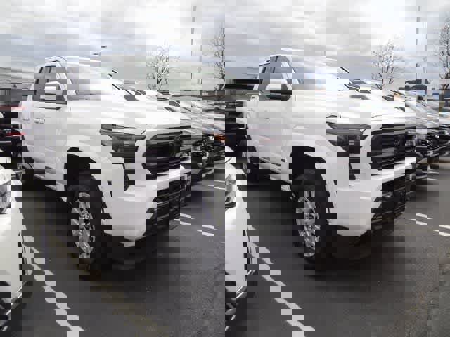 Used 2024 Toyota Tacoma SR5 image 4