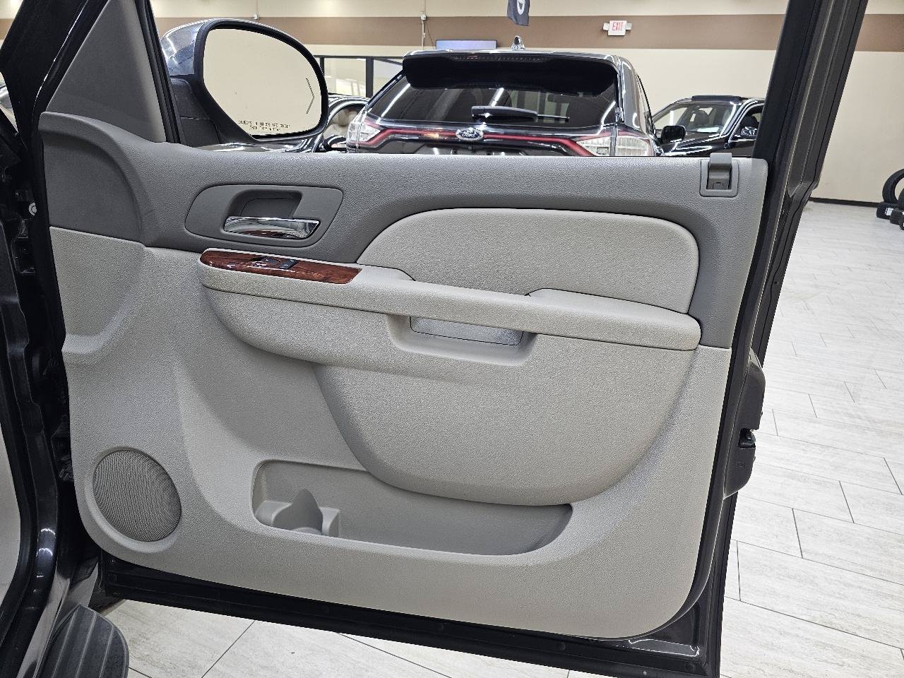 Used 2011 Chevrolet Avalanche LT w/ Regional Value Package RWD image 34