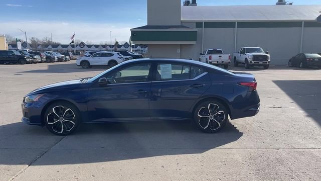 Used 2024 Nissan Altima 2.5 SR image 5