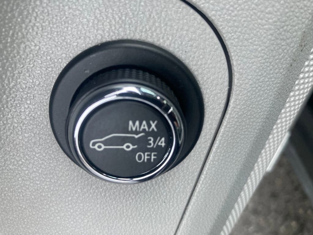 Used 2019 GMC Acadia SLT w/ LPO, Floor Liner Package image 45