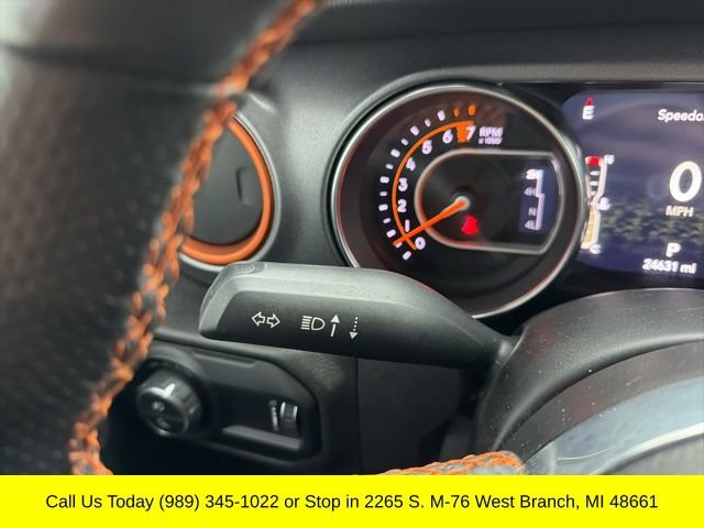 Used 2023 Jeep Gladiator Mojave w/ Cold Weather Group image 19