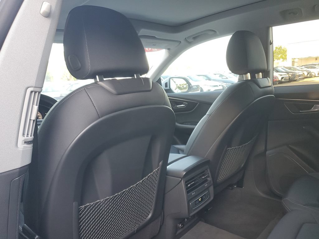 Certified 2023 Audi Q8 Premium w/ Convenience Package AWD/4WD image 18
