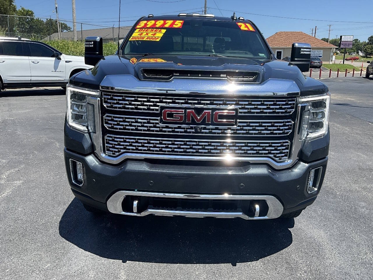 Used 2021 GMC Sierra 2500 Denali w/ Denali Ultimate Package AWD/4WD image 13