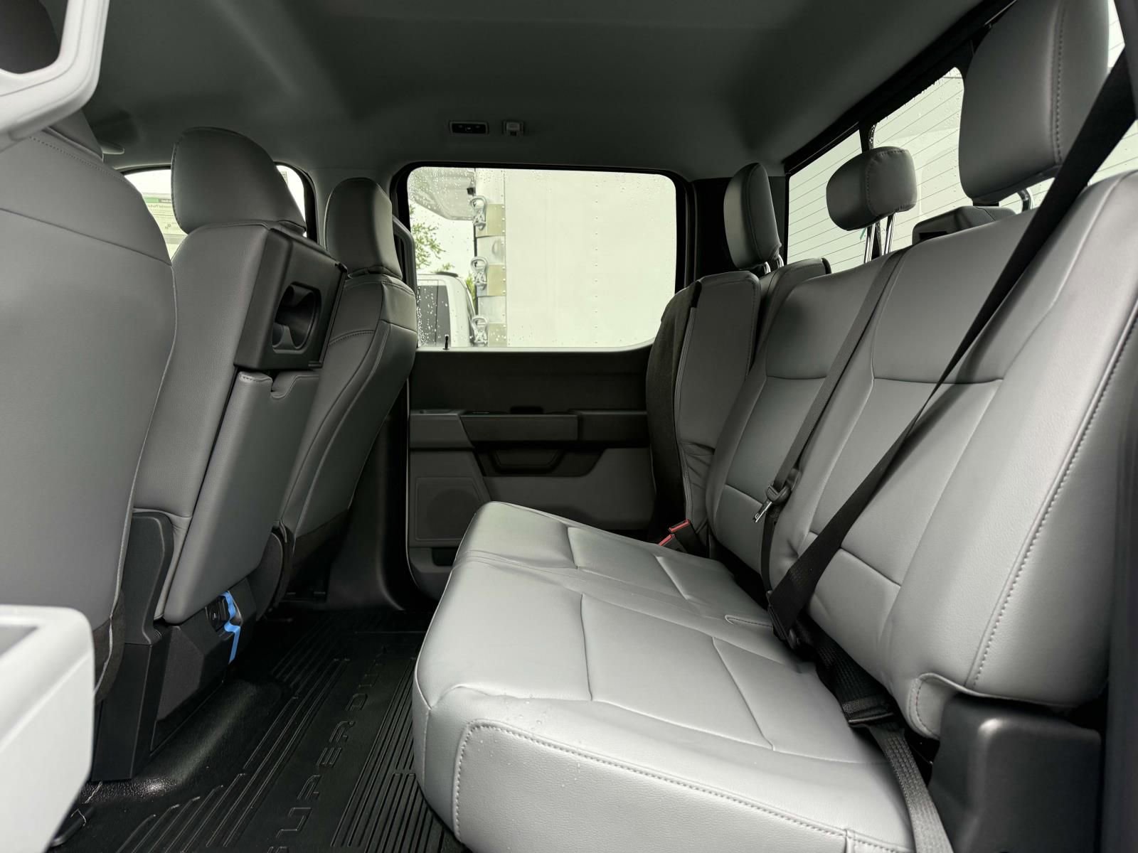 New 2025 Ford F350 XL w/ XL Chrome Package image 10