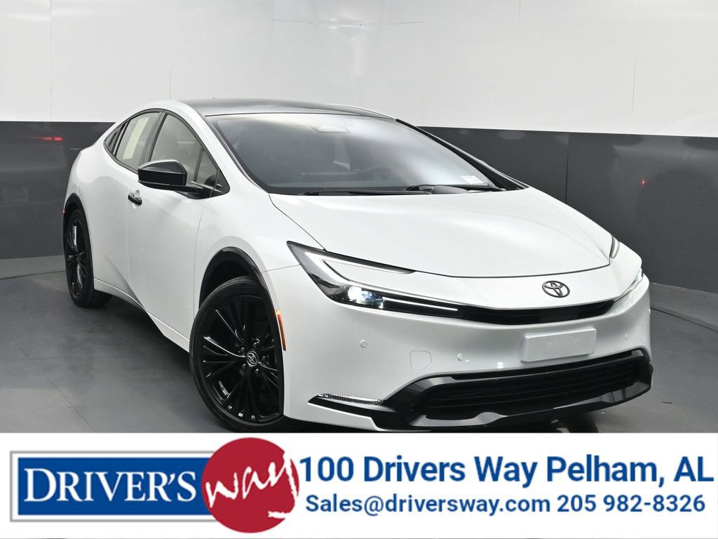 Used 2026 Toyota Prius FWD image 1