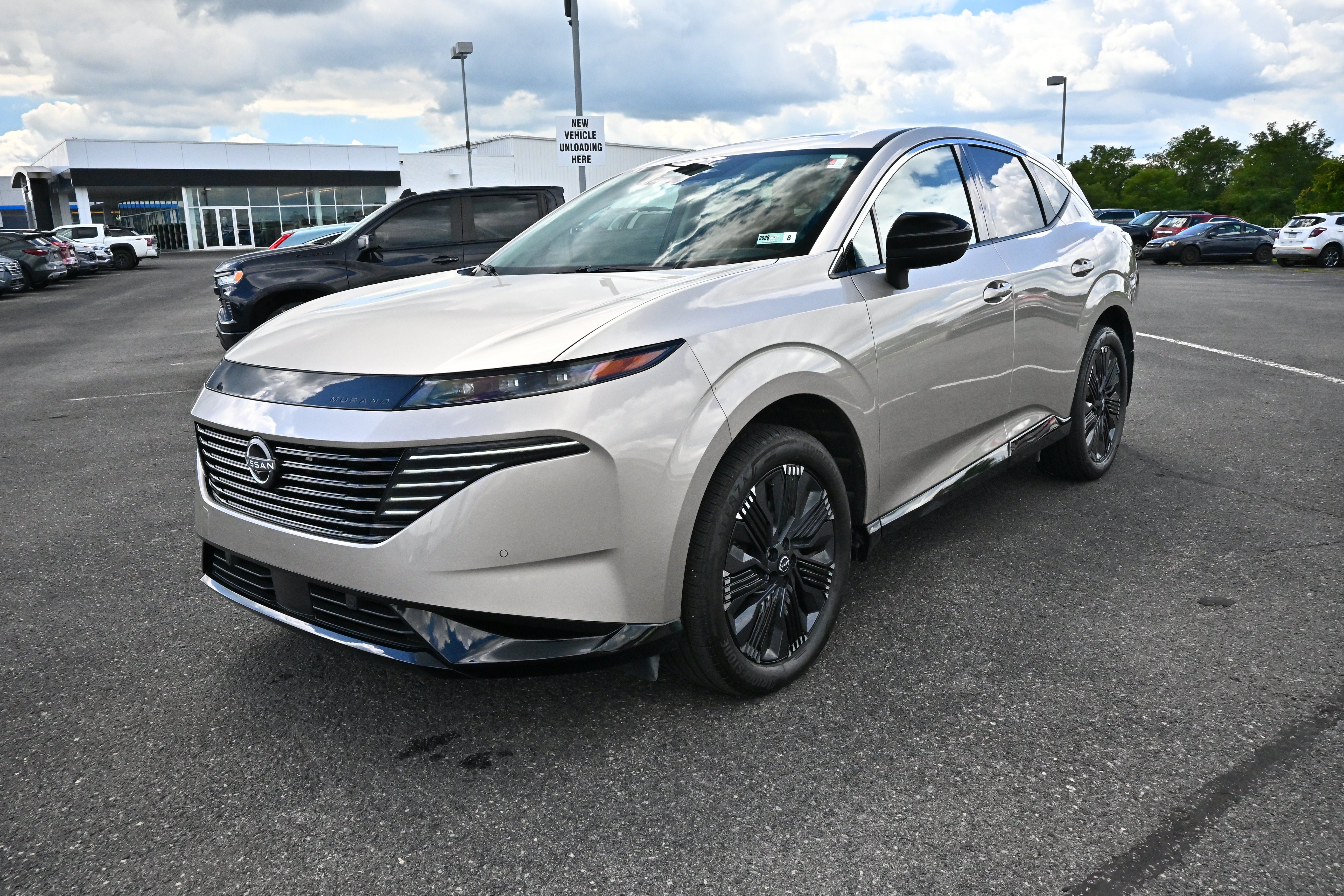 Certified 2025 Nissan Murano Platinum w/ Cargo Package AWD/4WD image 4