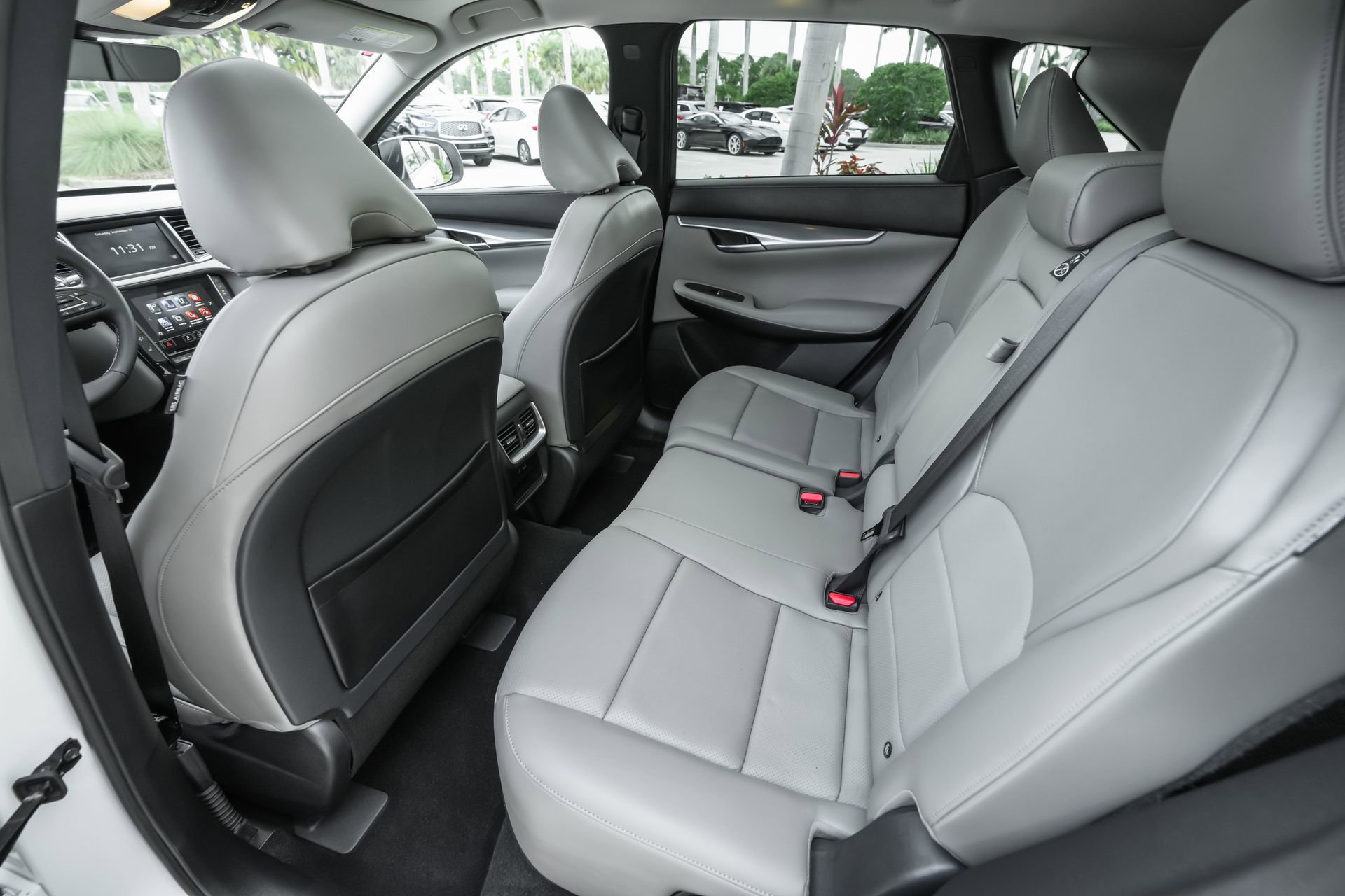 Used 2025 INFINITI QX50 Luxe image 30