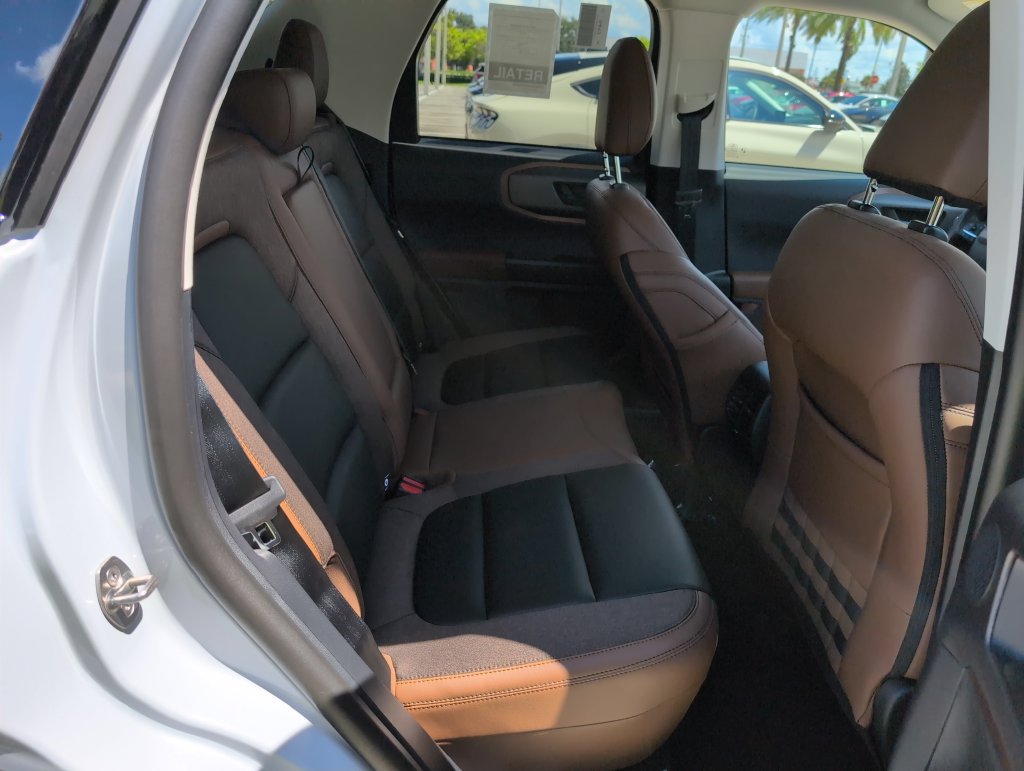 New 2026 Ford Bronco Sport Outer Banks w/ Outer Banks Tech Package+ AWD/4WD image 15
