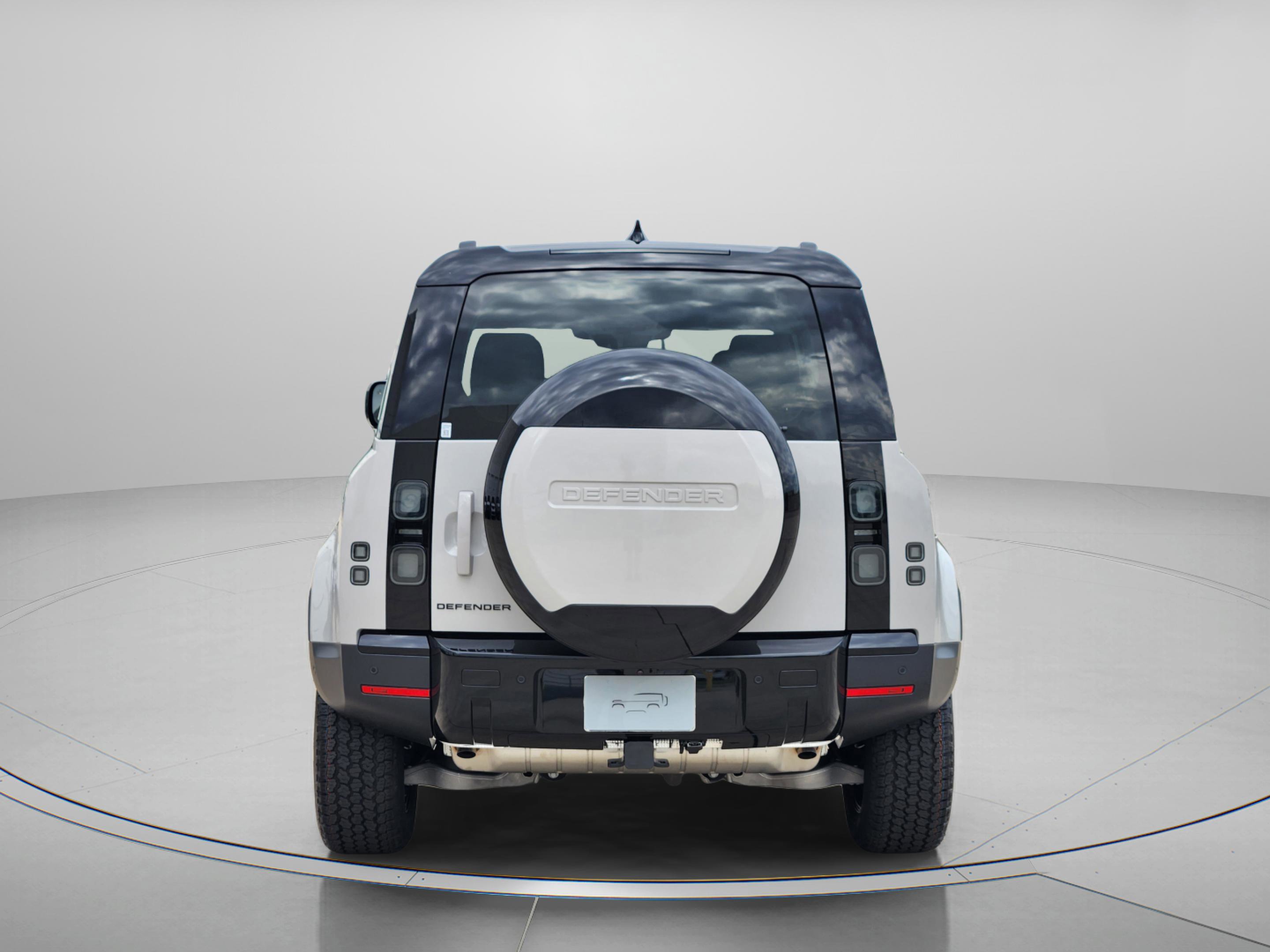 New 2026 Land Rover Defender 110 S AWD/4WD image 4