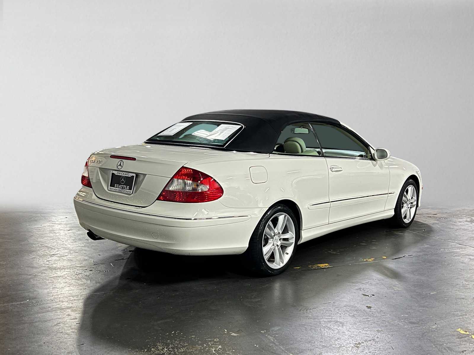 Used 2008 Mercedes-Benz CLK 350 Cabriolet image 3