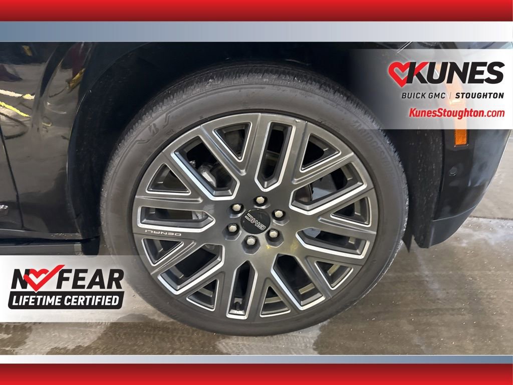 Used 2025 GMC Yukon XL Denali Ultimate image 16
