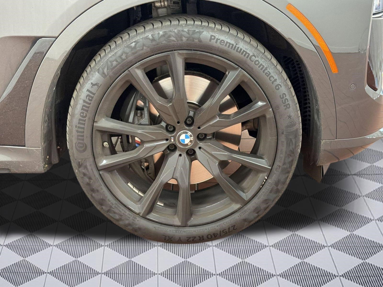 Certified 2023 BMW X7 xDrive40i w/ M Sport Package image 10