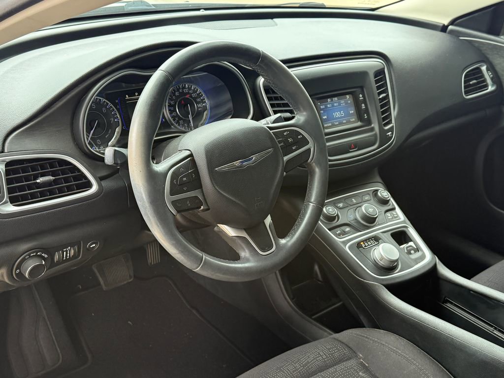 Used 2015 Chrysler 200 Limited w/ Convenience Group FWD image 8