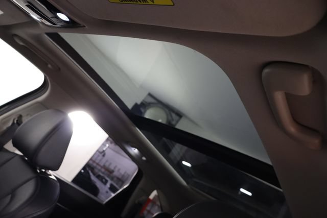 Certified 2025 Kia Sorento S w/ Panoramic Sunroof Package FWD image 25