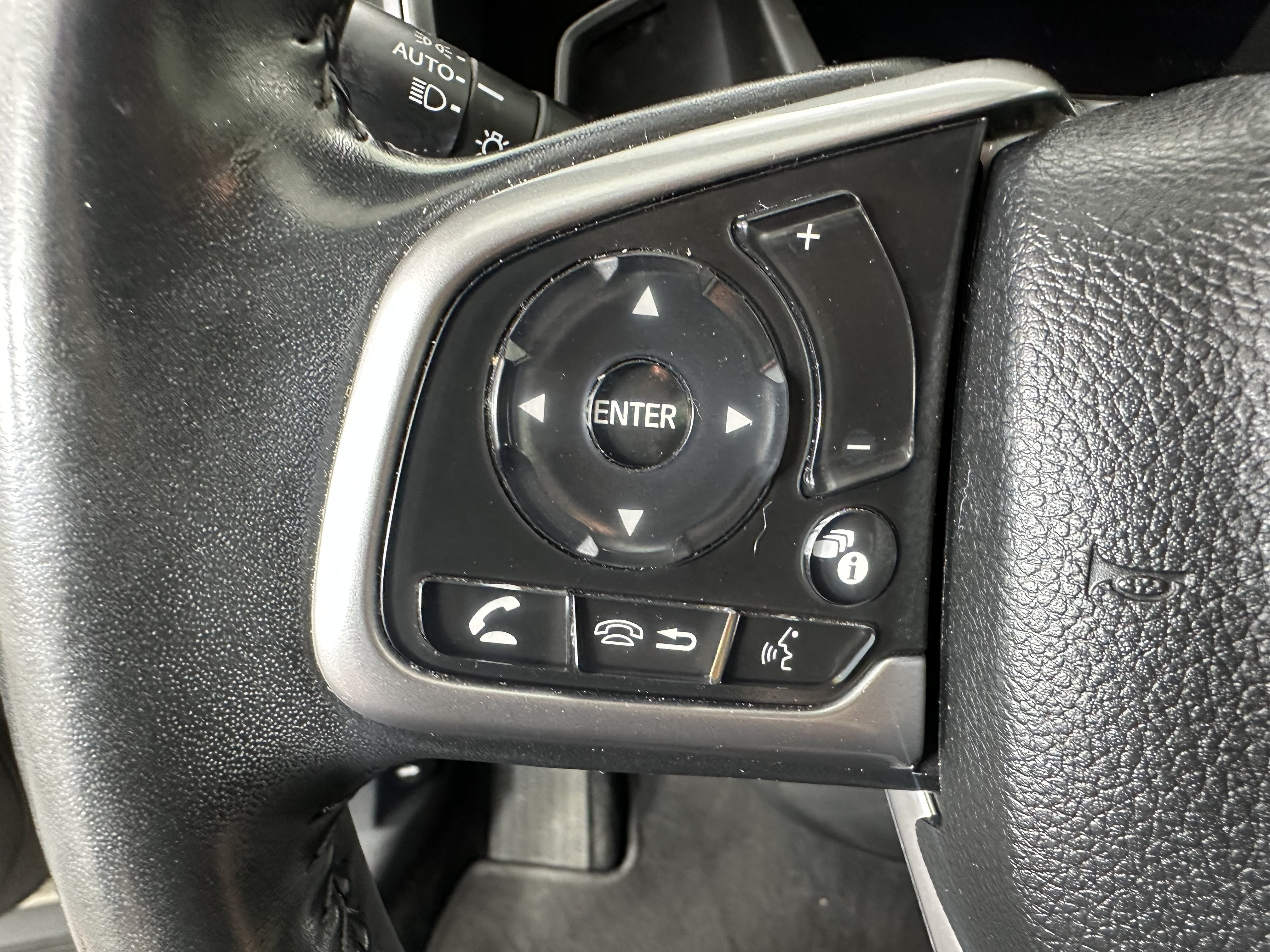 Used 2019 Honda CR-V Touring image 15