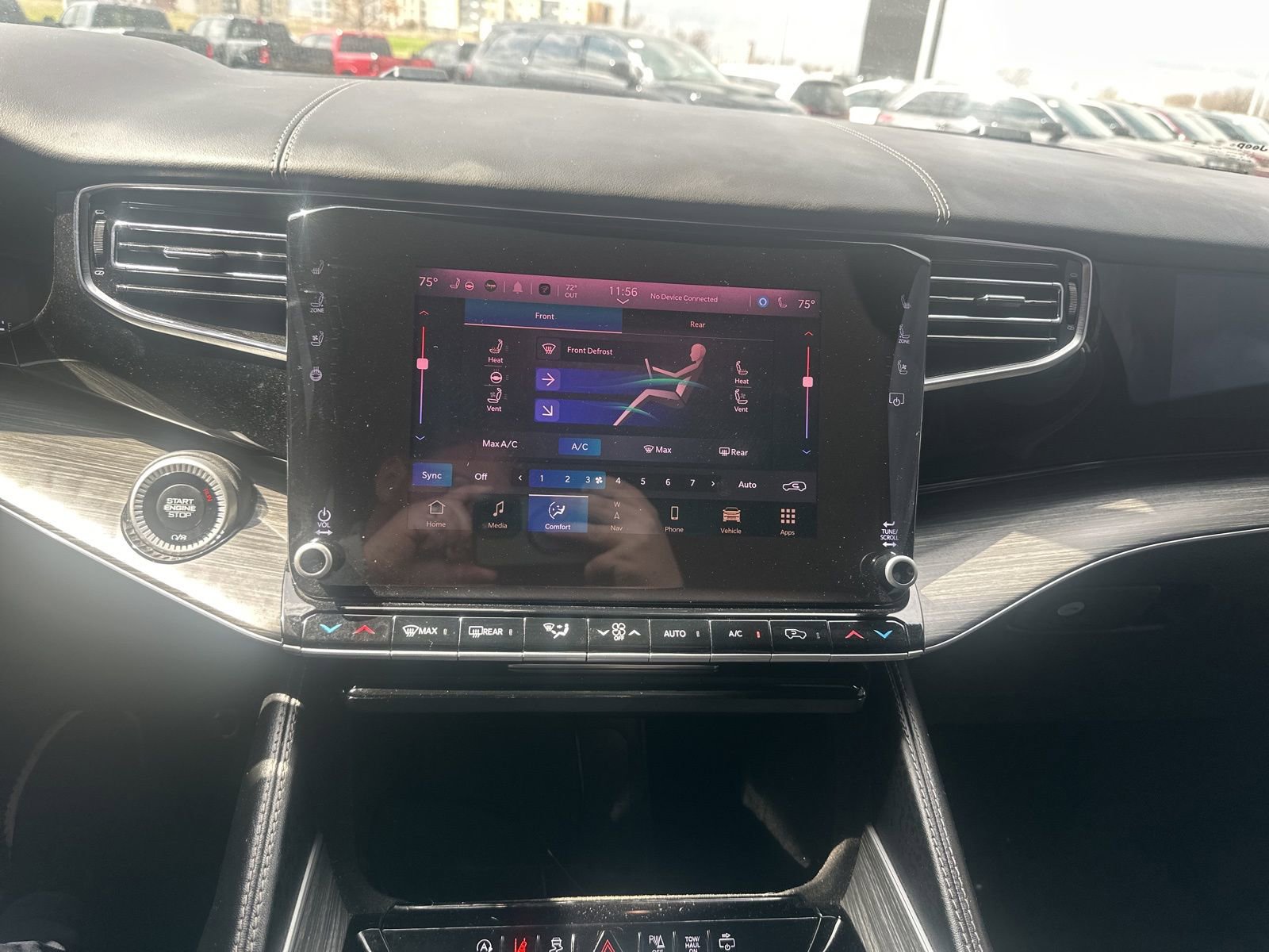 Used 2023 Jeep Wagoneer Series II w/ Premium Group I image 12