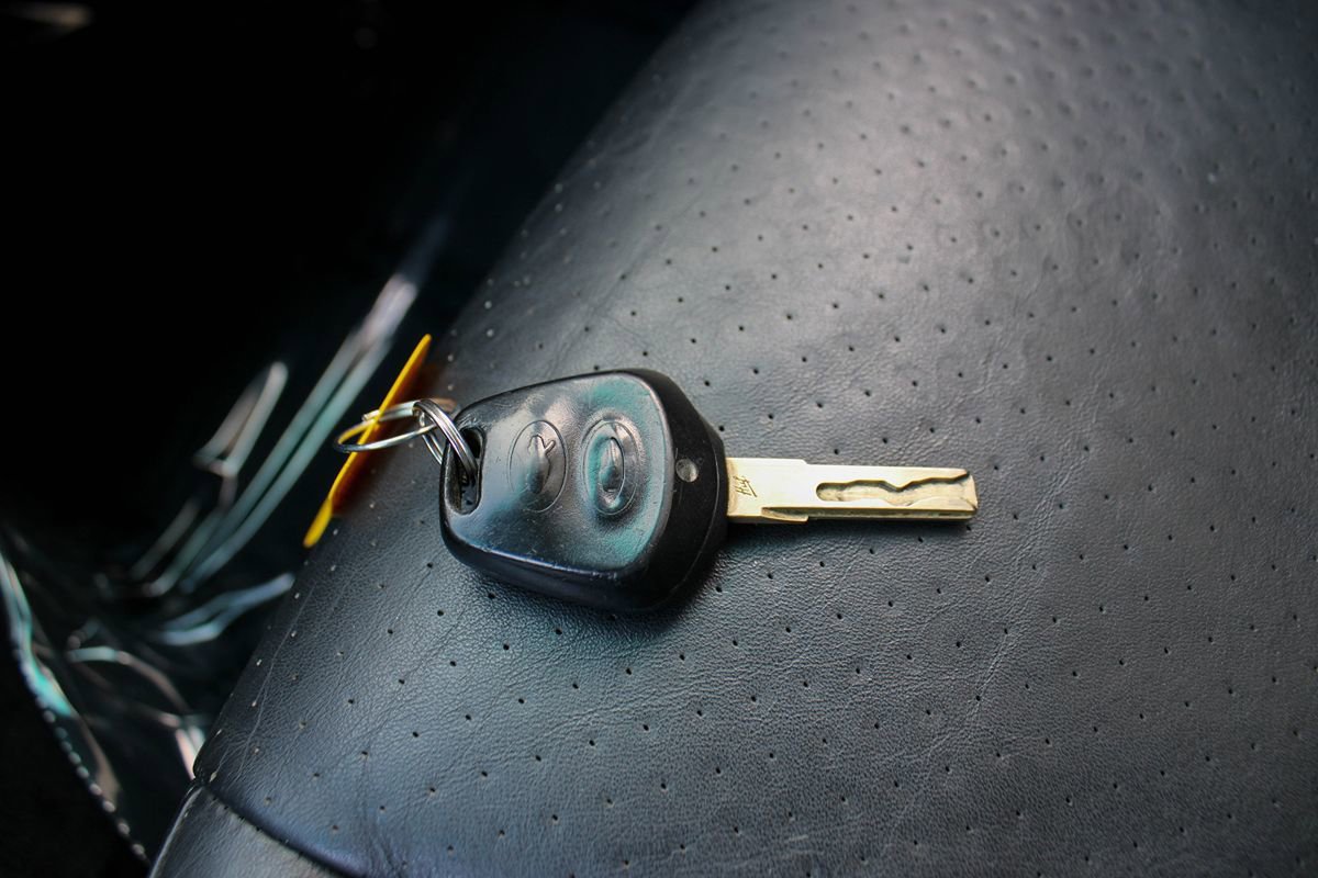 Used 2004 Porsche 911 Carrera 4S AWD/4WD image 26