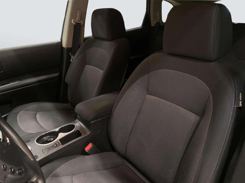 Used 2013 Nissan Rogue SV AWD/4WD image 27