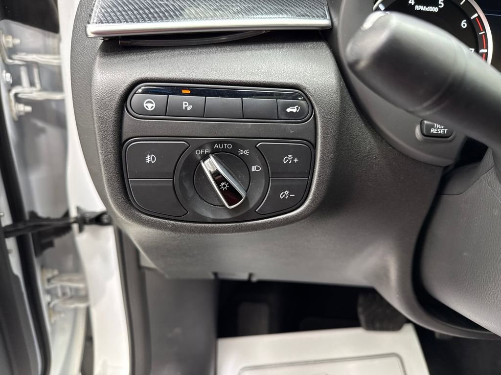 Used 2023 INFINITI QX50 Sport image 22