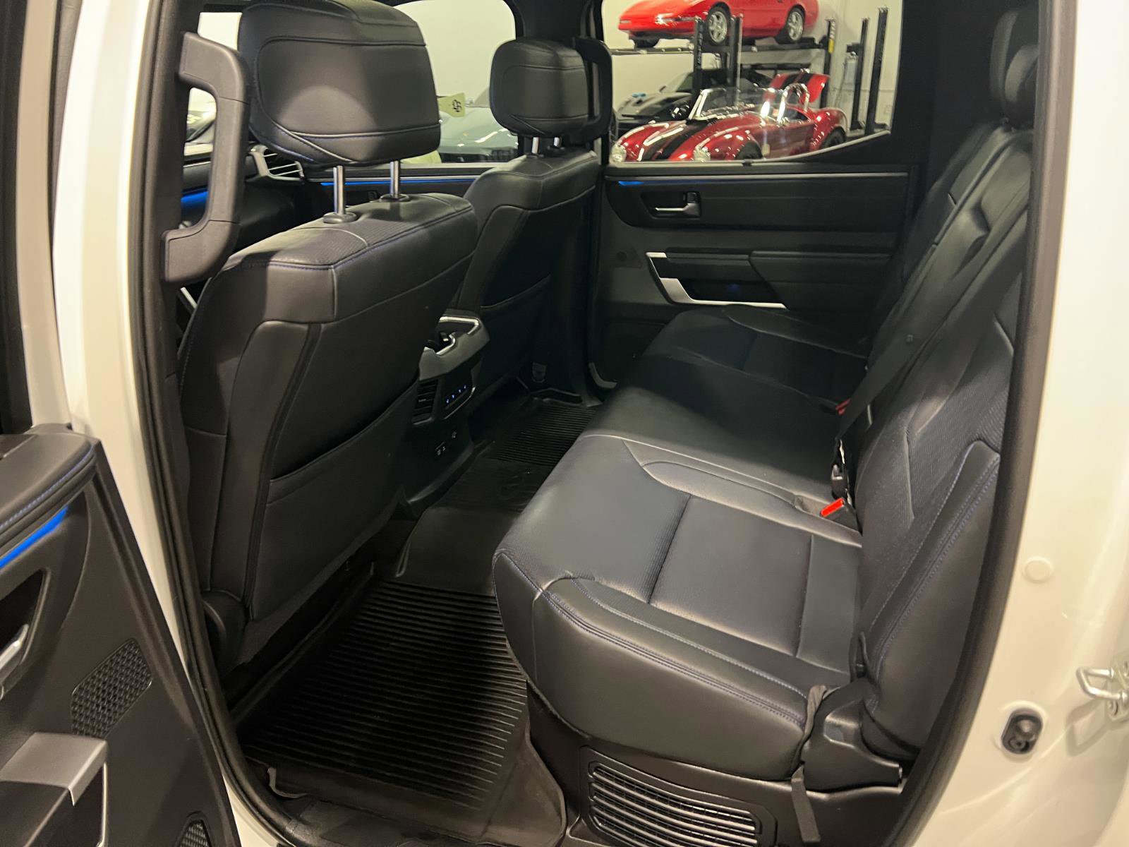 Used 2022 Toyota Tundra Platinum AWD/4WD image 31