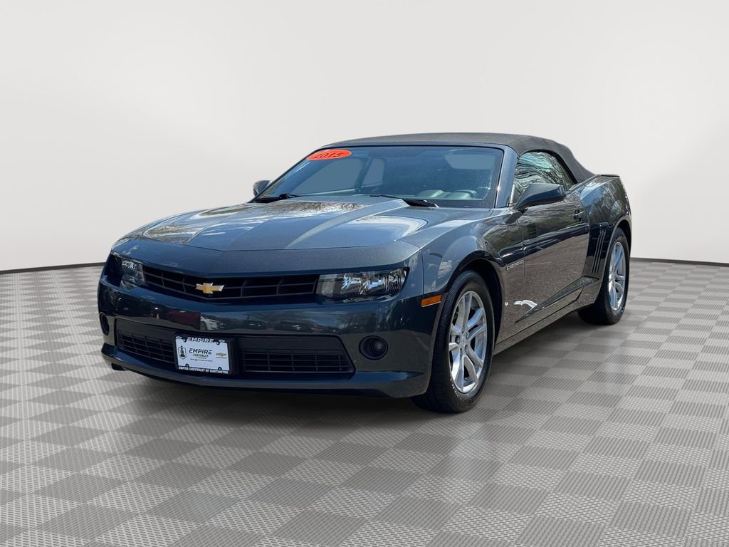 Used 2015 Chevrolet Camaro LT RWD image 2