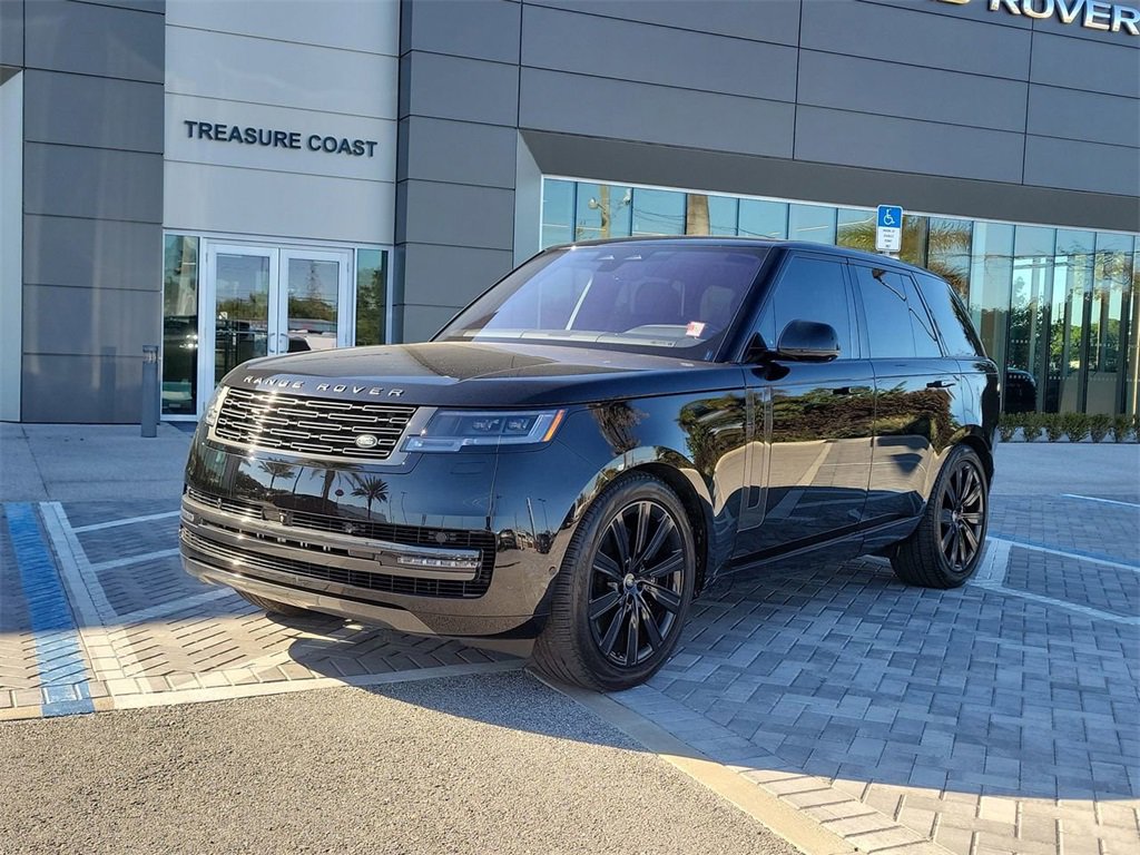 Used 2023 Land Rover Range Rover SE video 1