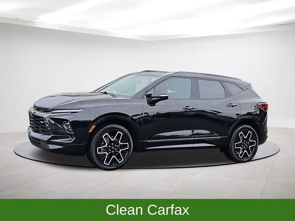 Used 2023 Chevrolet Blazer RS w/ Driver Confidence II Package FWD image 3