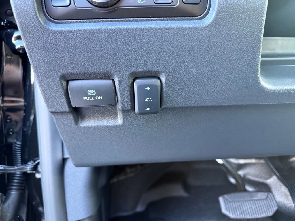 New 2026 Ford F350 Lariat w/ Black Appearance Package image 8