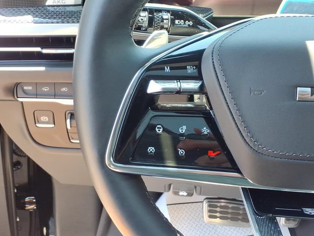 Certified 2026 Cadillac Escalade ESV V w/ LPO, ONYX Package AWD/4WD image 28