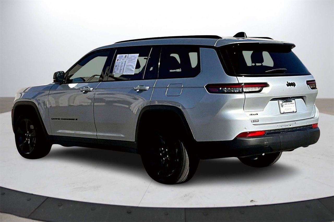 Used 2023 Jeep Grand Cherokee L Laredo image 6