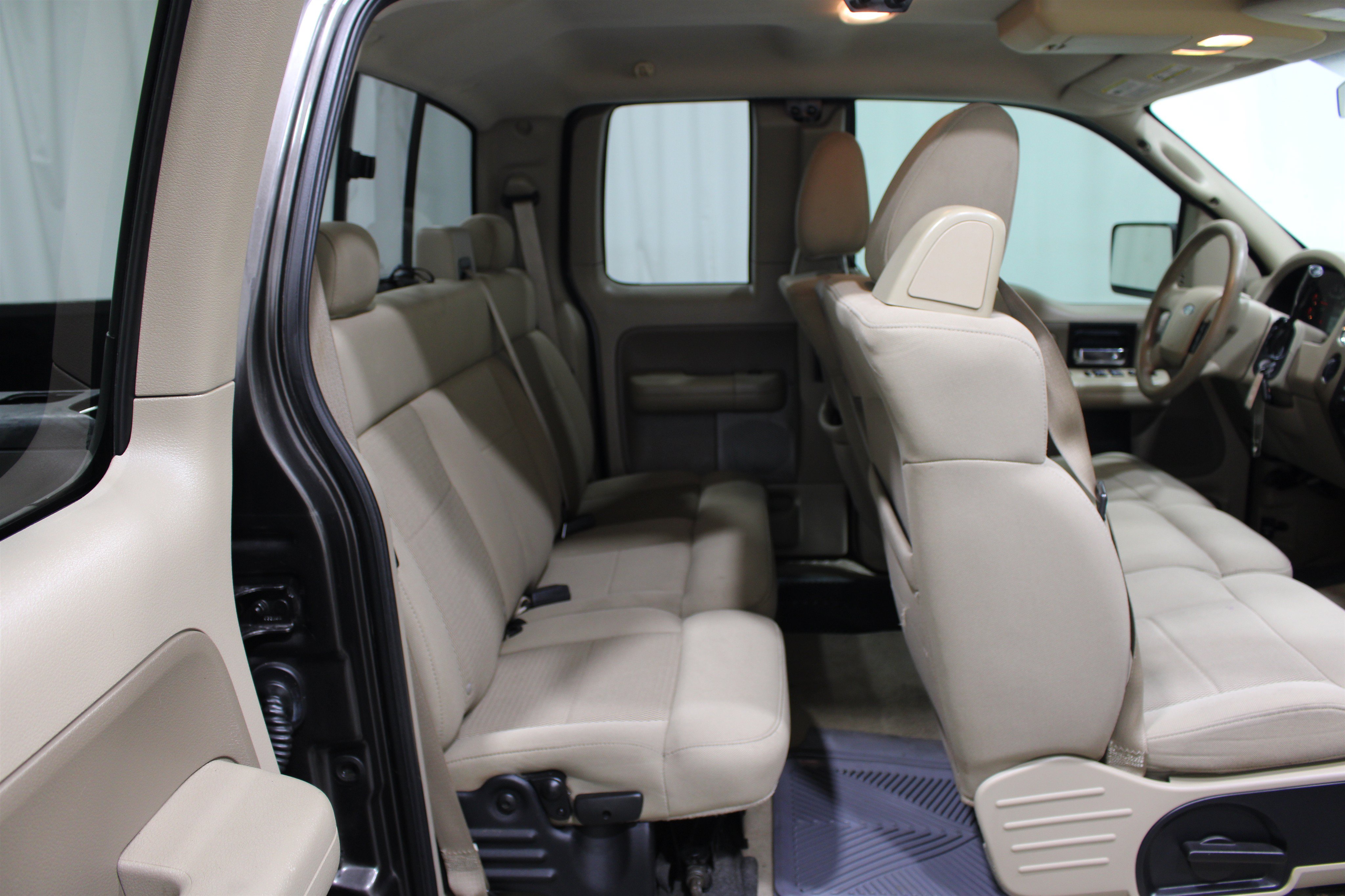 Used 2006 Ford F150 XLT AWD/4WD image 17