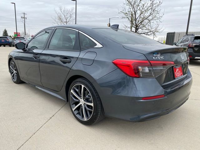Used 2024 Honda Civic Touring image 3